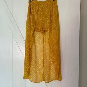 Shorts with train.  High/Low Yellow Polka Dot. XS